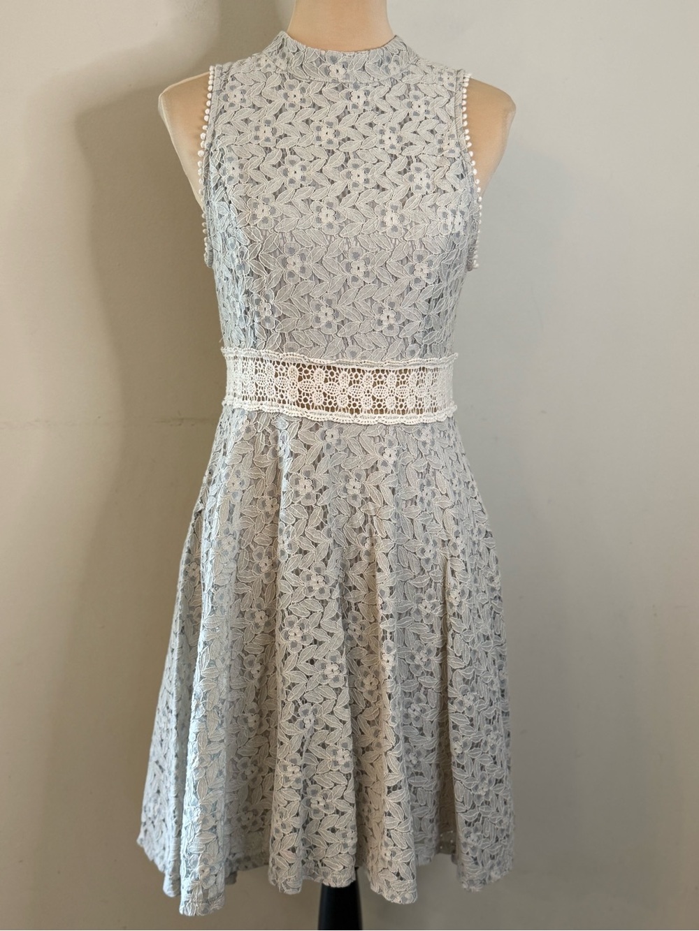 Altar’d State cream beige sleeveless lace midi dress SZ LG